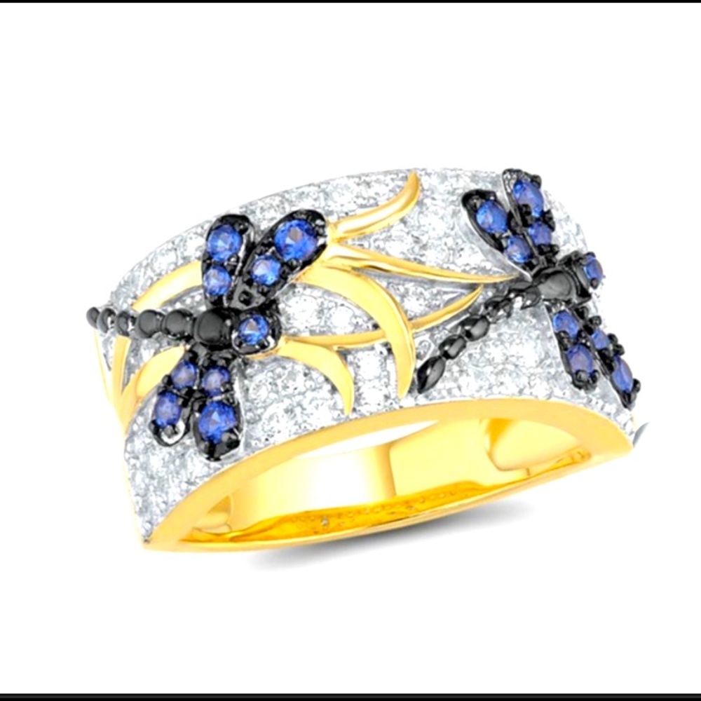 Beautiful dragonfly ring